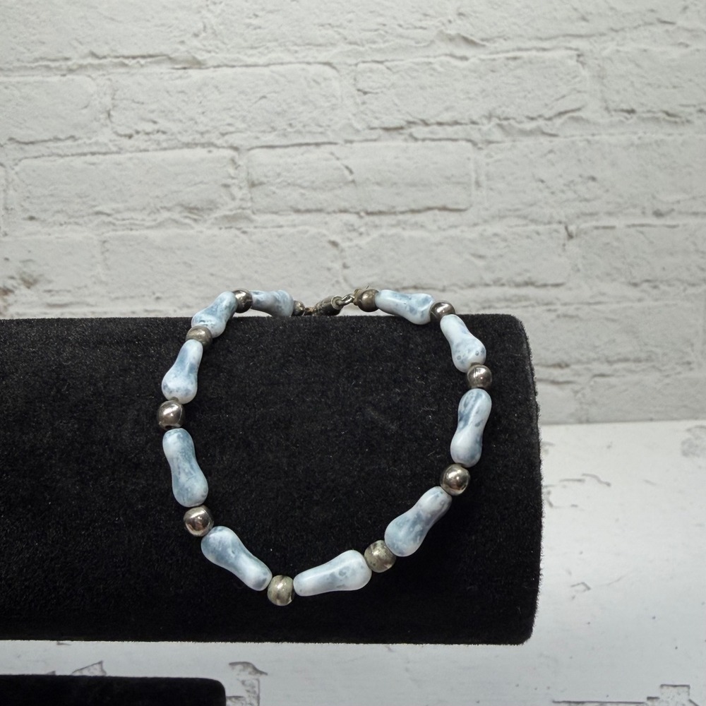 Blue White Swirled Ceramic Peanut Bead Bracelet Silver Tone Coastal Bohemian